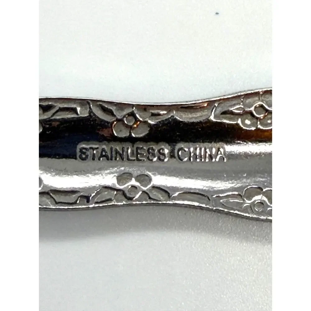 Stainless Steel Flatware 84 Pieces All Same Pattern *See Desc for Pieces